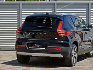 Volvo XC40 T4 Recharge Momentum Plug-in Hybrid — miniatura 4