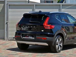 Volvo XC40 T4 Recharge Momentum Plug-in Hybrid — miniatura 5