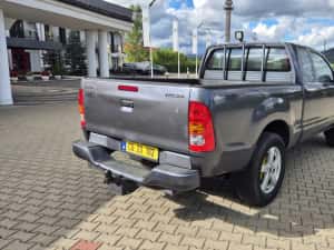 Toyota Hilux 2.5 D-4D Extra Cab – 2010 – 120 CP — miniatura 5