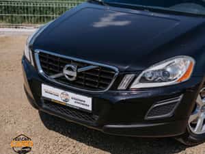 VOLVO XC60 4×4 2.4 DIESEL 163CP — miniatura 2