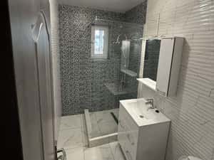 Inchiriez apartament 2 camere ultracentral — miniatura 3