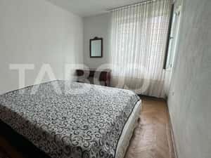 Apartament  2 camere decomandat 45 mpu mobilat  zona Terezian Sibiu — miniatura 5