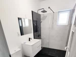 Apart 3 cam, Cămară, 2 BAI, la cheie, incalz pardoseala, 2 balcoane — miniatura 4