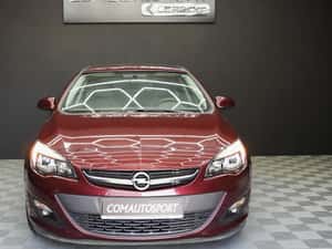 Opel Astra Manuală 140 HP Benzină — miniatura 2