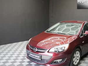 Opel Astra Manuală 140 HP Benzină — miniatura 3