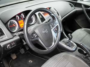 Opel Astra Manuală 140 HP Benzină — miniatura 7