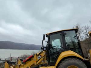 Inchiriere buldoexcavator — miniatura 4