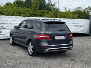 Mercedes-Benz ML 350 Automată Diesel 258 HP — miniatura 6