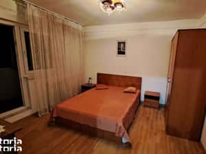 Apartament 3 camere, 2 bai , decomandat, B-dul Bucuresti — miniatura 2