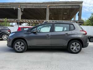 Peugeot 2008 — miniatura 7