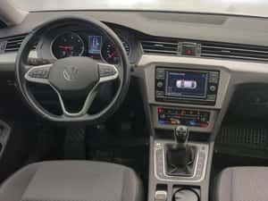 Volkswagen Passat 2.0 TDI SCR Advance Manuală 150 HP Diesel — miniatura 5