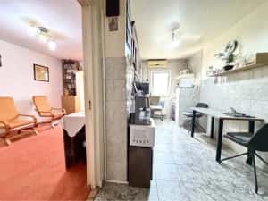 Apartament cu 3 camere Lipovei etaj 1 amenajat 2 balcoane centrala