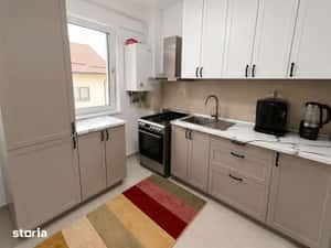 Apartament 3 camere, balcon, debara si loc de parcare privat. — miniatura 5