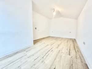 Duplex cu 3 camere spatios - Mosnita Veche — miniatura 10