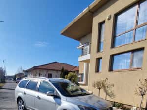 Vând Ford Focus ,motor 2.0 TDCI Euro 5,cutie de viteze automată — miniatura 9