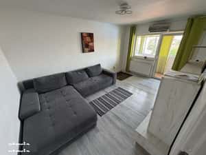 Inchiriez apartament 3 camere, Complex Studentesc, Parvan — miniatura 2