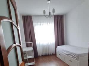 Închiriez apartament zona Turnisor, etaj 2 , loc  de parcare propriu — miniatura 6