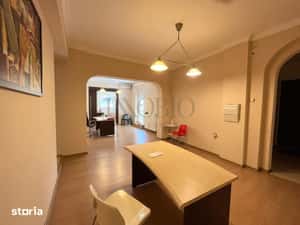 Apartament elegant cu 3 camere și cameră de serviciu | Ultracentral — miniatura 4