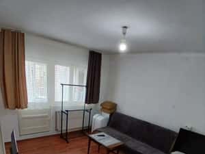 Apartament cu 1 camera, balcon, Cotu Mic, etaj 1