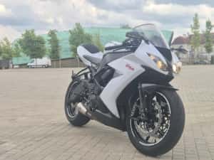 Vând Kawasaki  ZX10R — miniatura 4