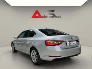 Skoda Superb Automată 150 HP Benzină — miniatura 3