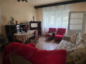 Casa cu teren generos in zona turistica de munte ,Nadrag,Timis — miniatura 4