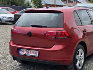 Volkswagen Golf VII 2012 – modern, economic și potrivit pentru fiecare zi — miniatura 2