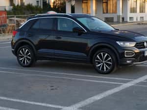 Volkswagen T-Roc SUV 2019, 163.300 km, 15.900 EUR — miniatura 2