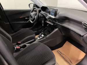 Vand Peugeot 2008 2021 Benzina 1199 cmc — miniatura 8