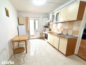 Apartament luminos 2 camere, 55 mp,etaj 3, zona Tolstoi — miniatura 3