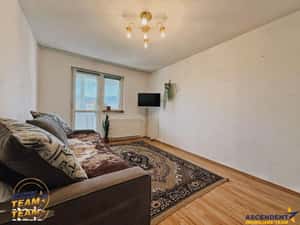 Apartament 2 camere decomandat, zona apreciabila, cartier Floril — miniatura 3