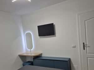 Inchiriez garsoniera  zona Sala Polivalenta — miniatura 3