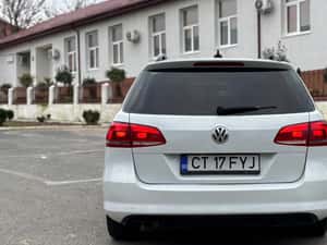 Volkswagen Passat 2012, 2.0 diesel, cutie Automată — miniatura 4