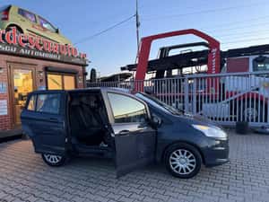 FORD B-MAX – UȘI CULISANTE & ACCES REVOLUȚIONAR — miniatura 1