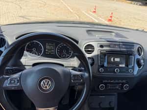 VW Tiguan 2.0 TDI, 140 CP, cutie automată DSG, foarte bine întreținut — miniatura 7