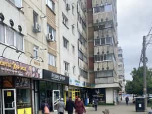 Inchierez spatiu prin destinatie zona Dacia Bicaz la bulevard , vad — miniatura 1