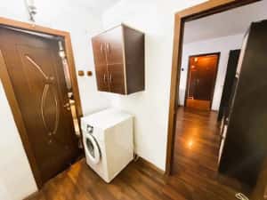 Apartament 3 cam, 2 balcoane, lift nou, gata de mutat — miniatura 10