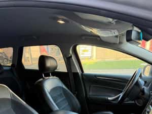 Ford Mondeo MK4 Turnier Titanium / Automat (PowerShift) / Webasto / Facelift — miniatura 5