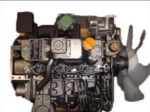 Motor Komatsu 3D84 pentru utilaje de constructii — miniatura 2