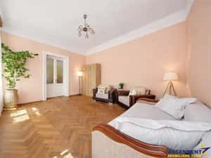 Apartament in vila cu amprenta istorica,180mp,gradina,pod,Centrul Istoric,Brasov — miniatura 3
