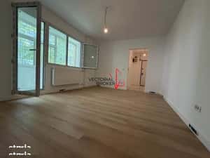 TITAN METROU-PARC   3 CAMERE RENOVAT