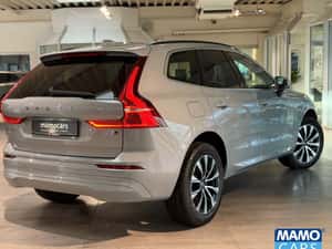 Volvo XC60 Automată 250 HP Benzină — miniatura 2