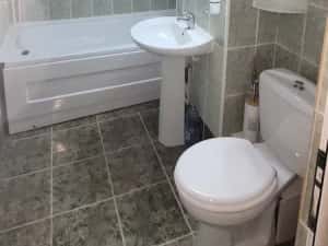 Inchiriez apartament 2 camere — miniatura 3