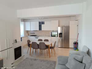 Proprietar vând Ap.4 cam.2 loc parcare — miniatura 2