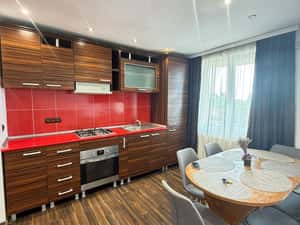 Închiriere apartament 2 camere |  terasă generoasă – Str. Lăcrimioarei — miniatura 3
