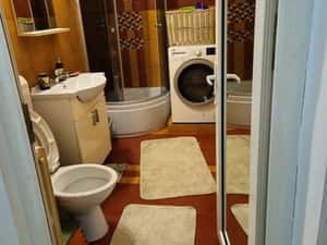 Inchiriez apartament 2 camere zona Far. — miniatura 5