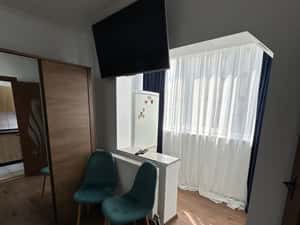 Închiriez garsonieră Tractorul Brasov — miniatura 3