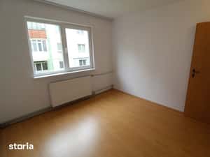 Vând apartament 2 camere în Hunedoara, zona Micro5-Rândunicii, et.1... — miniatura 5