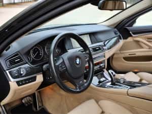 BMW M550i F10 2010 cititi anuntul — miniatura 5