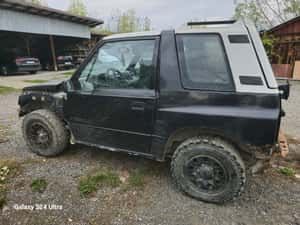 Dezmembrez Suzuki Vitara 1.6 I ,an 1998 — miniatura 2